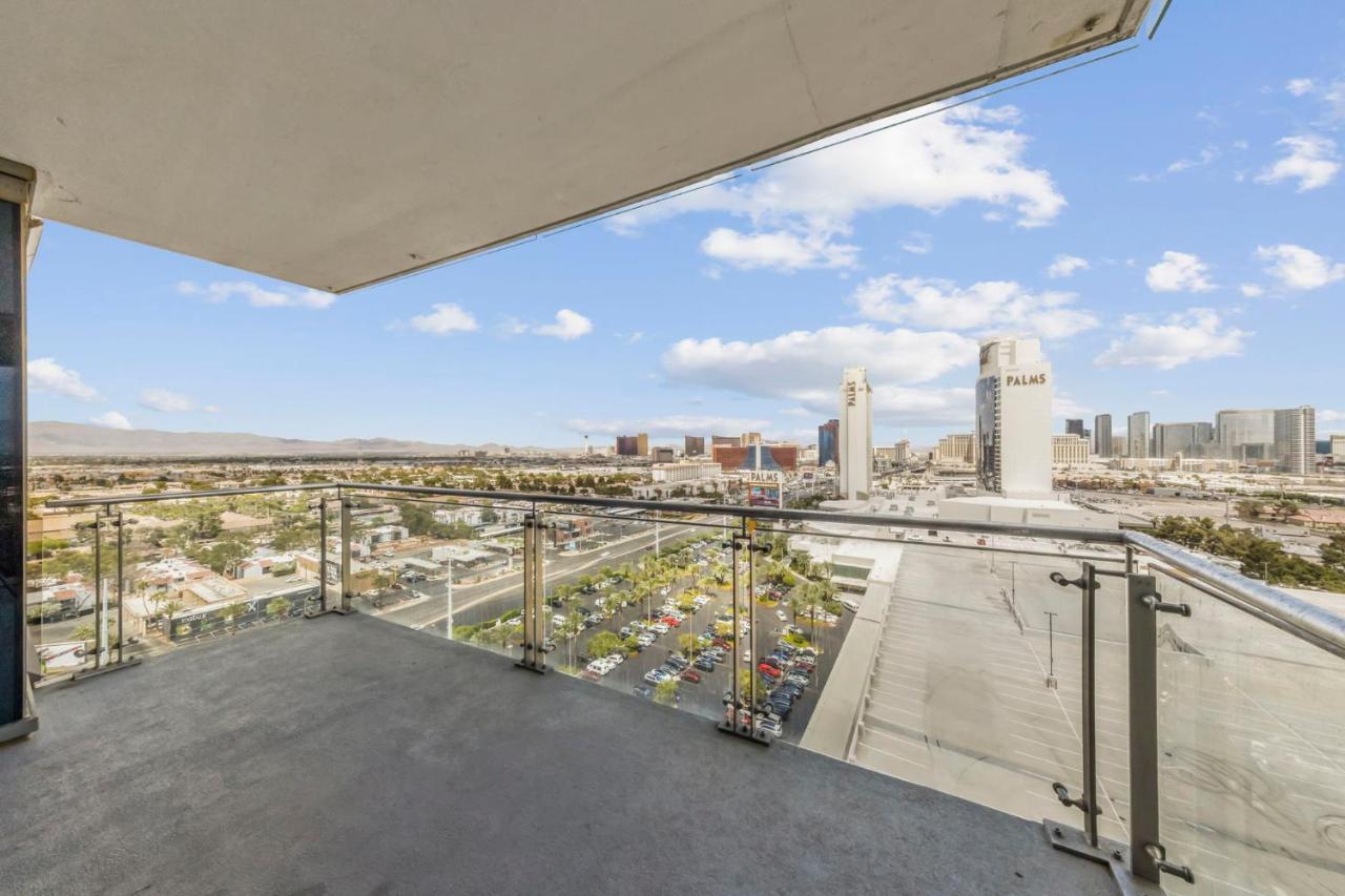 Huge Modern Luxury 17 Floor Panoramic Corner Suite With Open Balcony Las Vegas Exterior photo