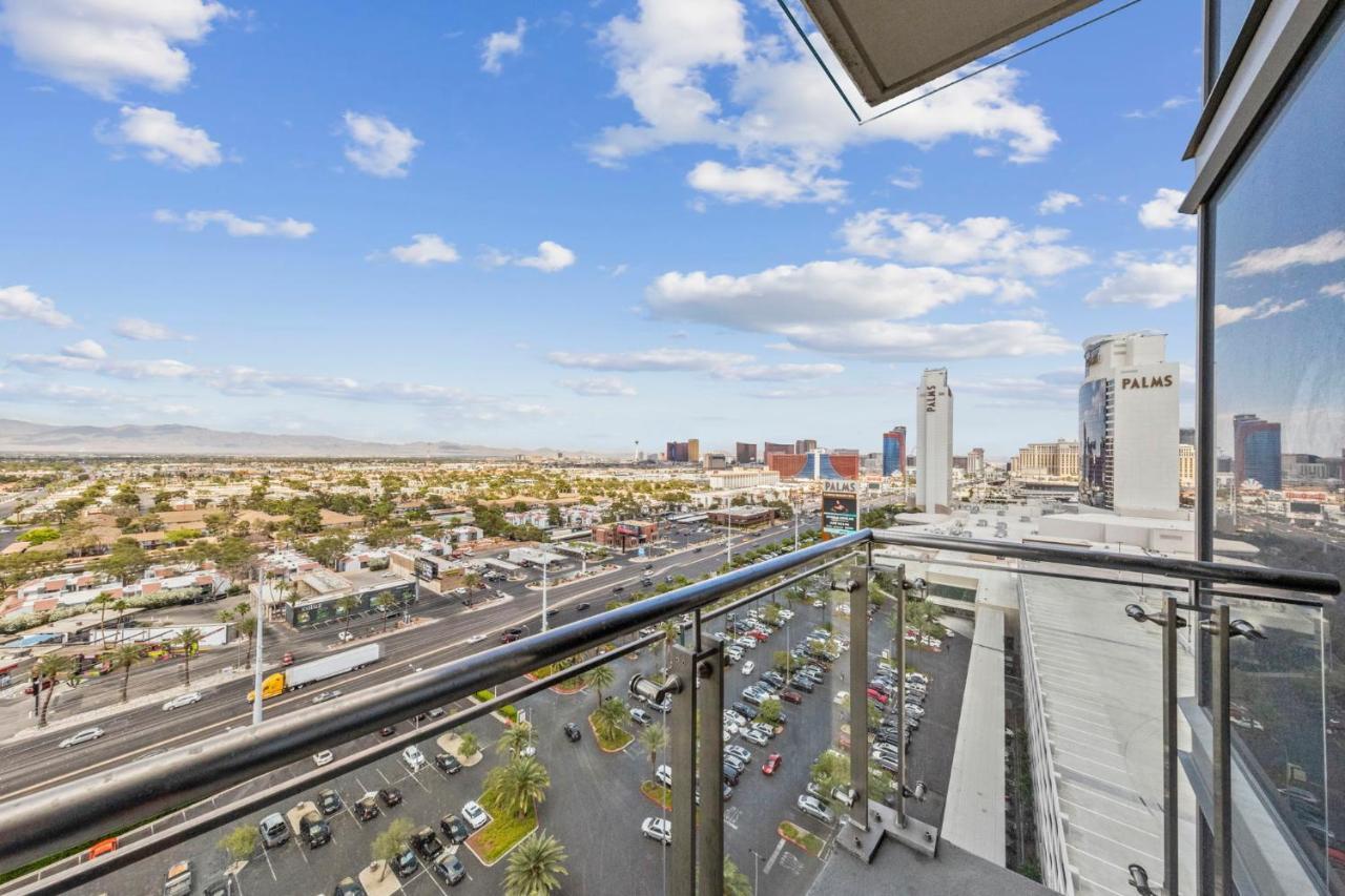 Huge Modern Luxury 17 Floor Panoramic Corner Suite With Open Balcony Las Vegas Exterior photo