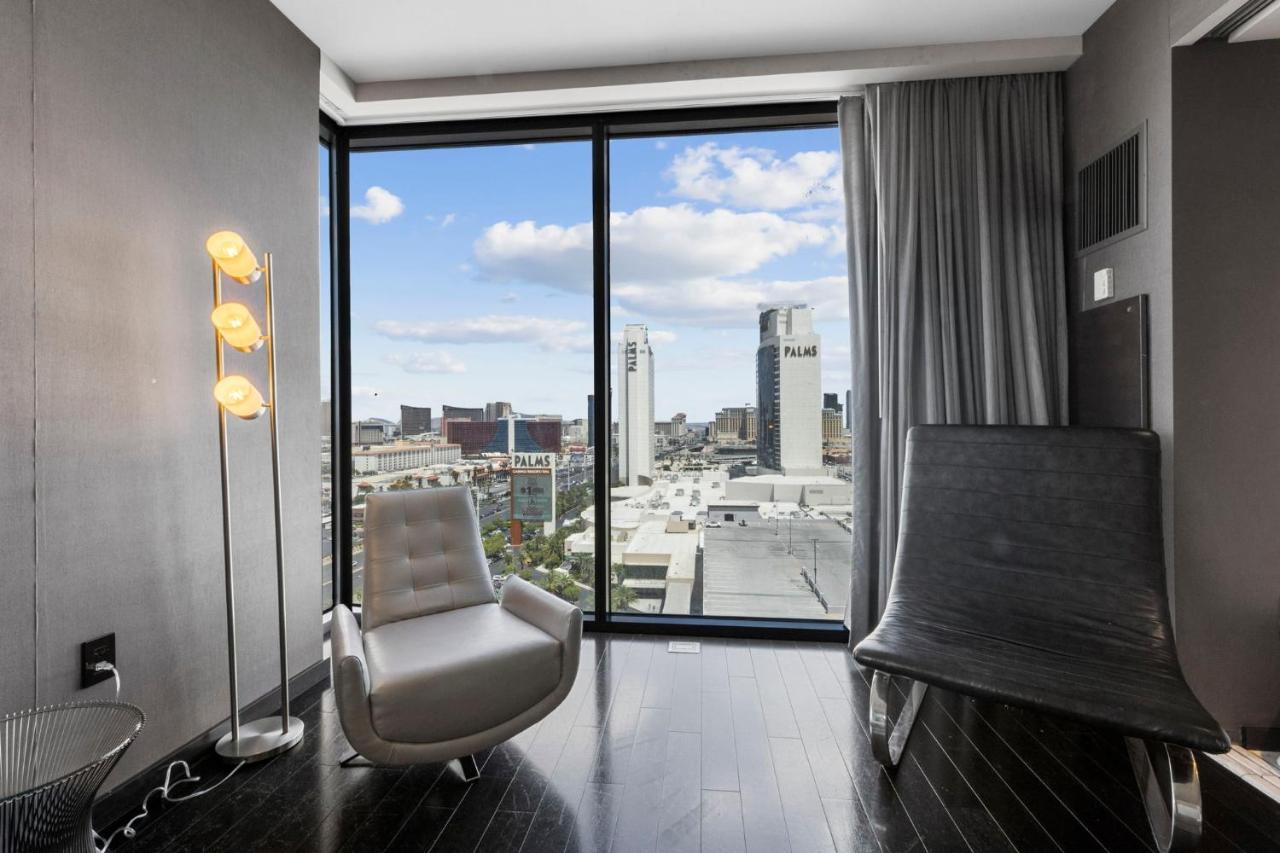 Huge Modern Luxury 17 Floor Panoramic Corner Suite With Open Balcony Las Vegas Exterior photo