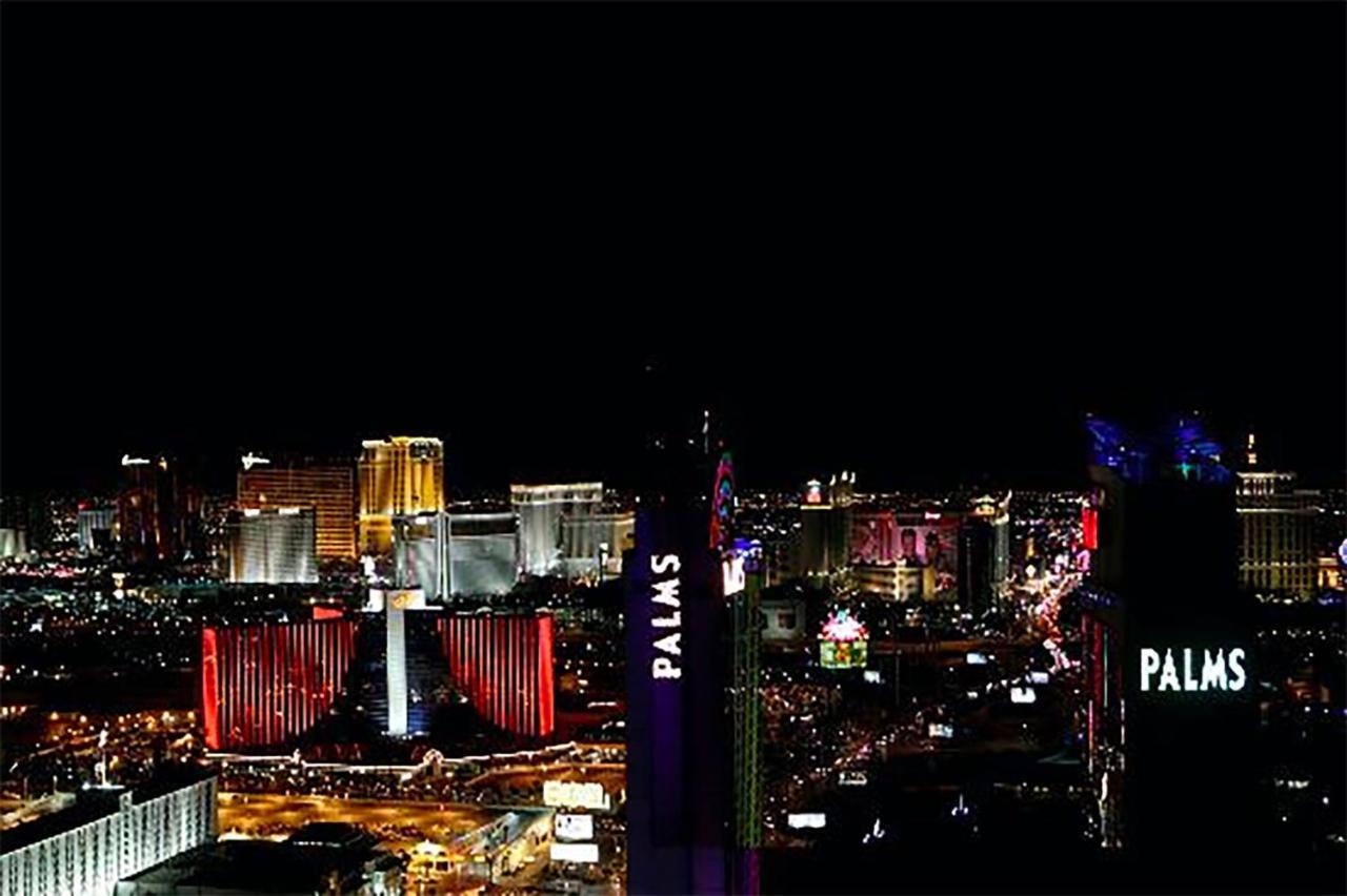 Huge Modern Luxury 17 Floor Panoramic Corner Suite With Open Balcony Las Vegas Exterior photo
