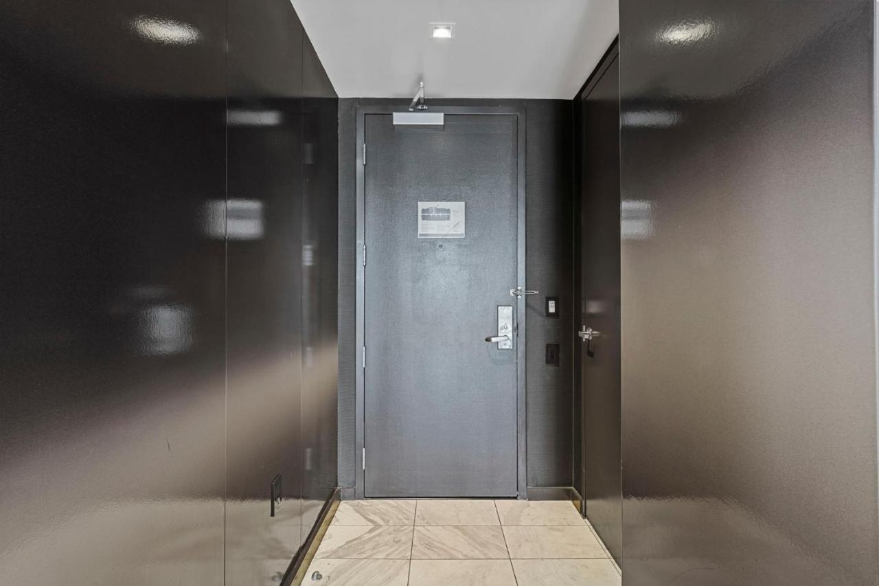 Huge Modern Luxury 17 Floor Panoramic Corner Suite With Open Balcony Las Vegas Exterior photo